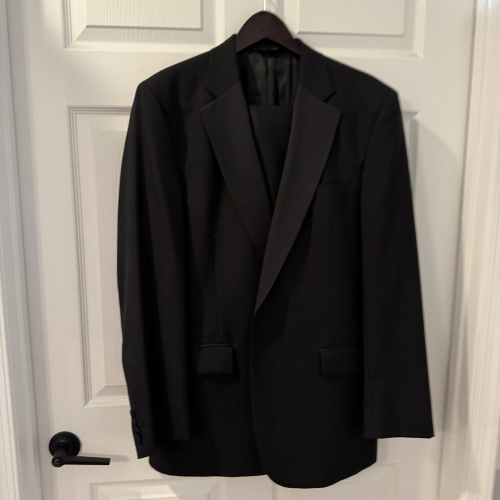 JoS. A. BANK Size 42L Black Wool Peak Lapel Tuxedo 34x31